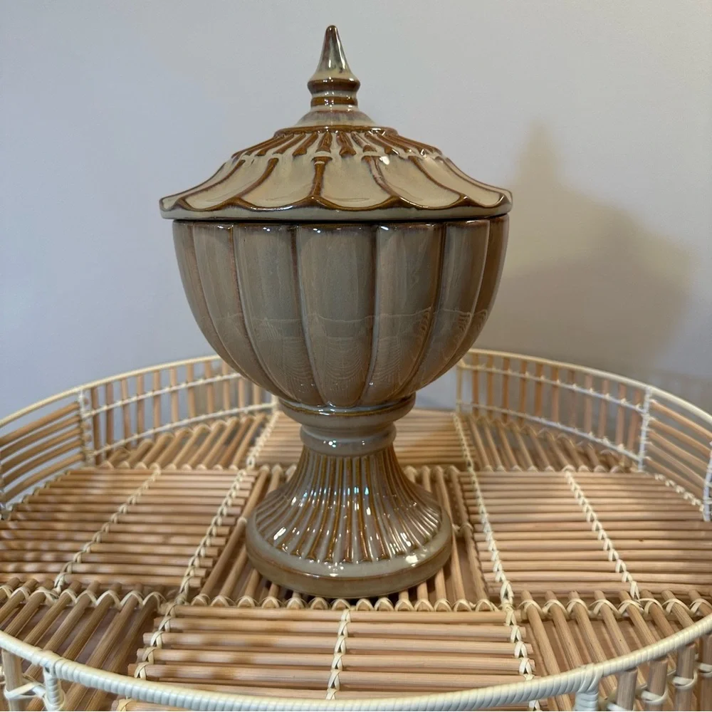 Jar with Lid